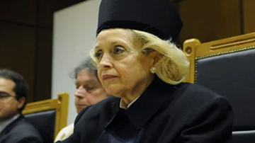 Den græske øverste dommer, fru Vasiliki Thanou-Christofilou, viser overdreven frækhed med sin brevklage til de europæiske institutioner.